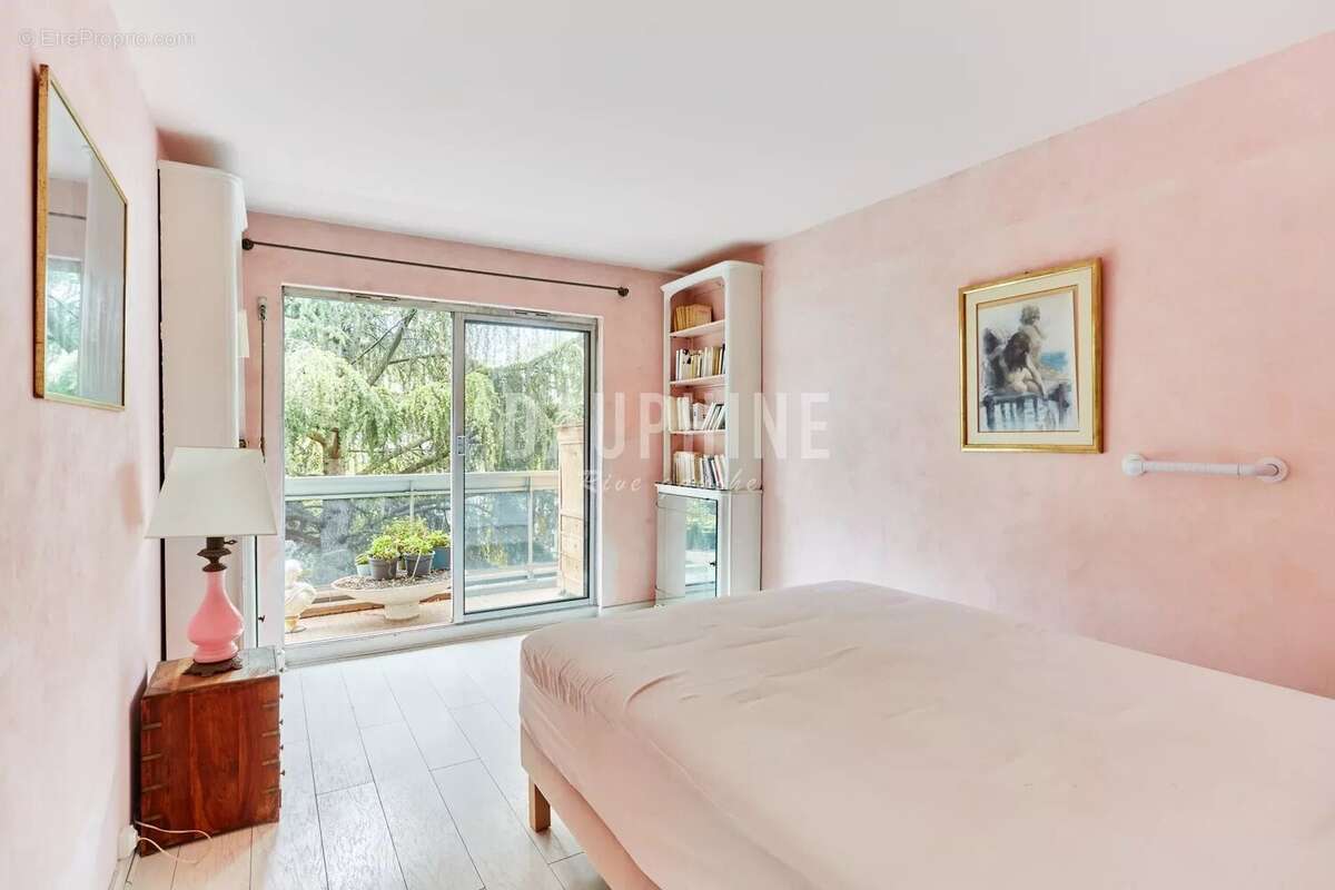Appartement à PARIS-6E