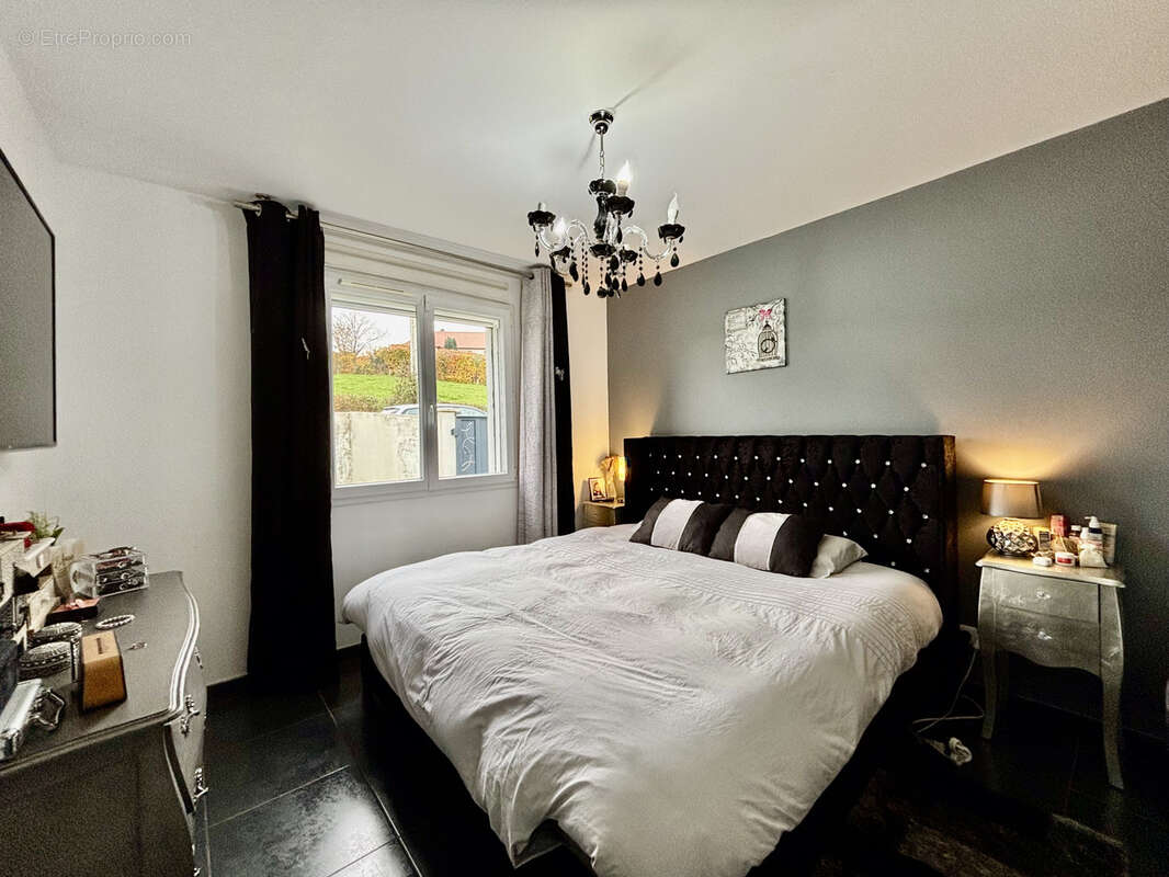 Maison à PARAY-LE-MONIAL