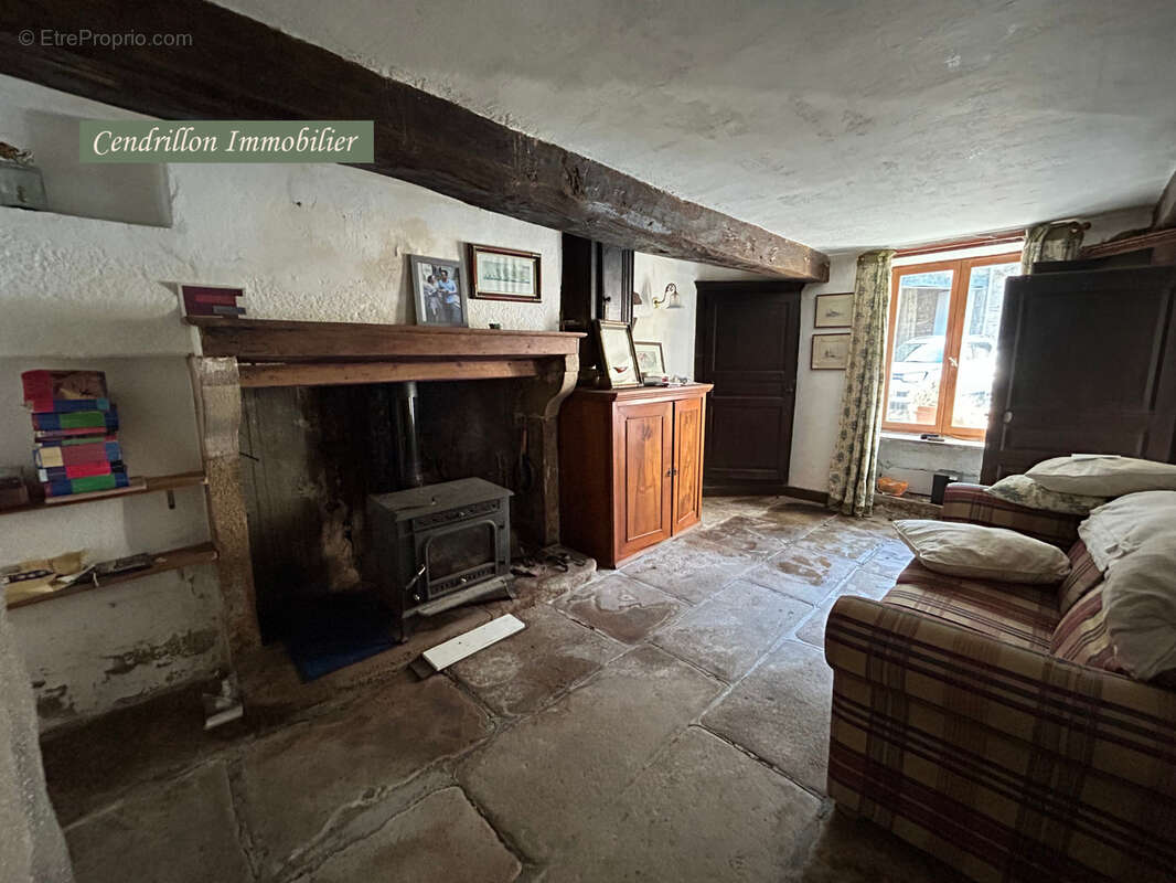 Maison à SAINT-PARDOUX-MORTEROLLES