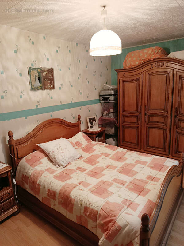 Maison à AUZAT-LA-COMBELLE