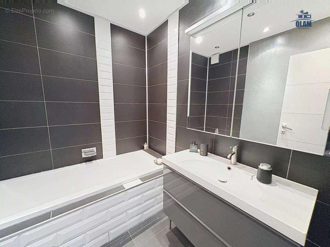 Cannes Montrose - appartement 3 pièces atypique, 105 M2, vue mer - photo 12