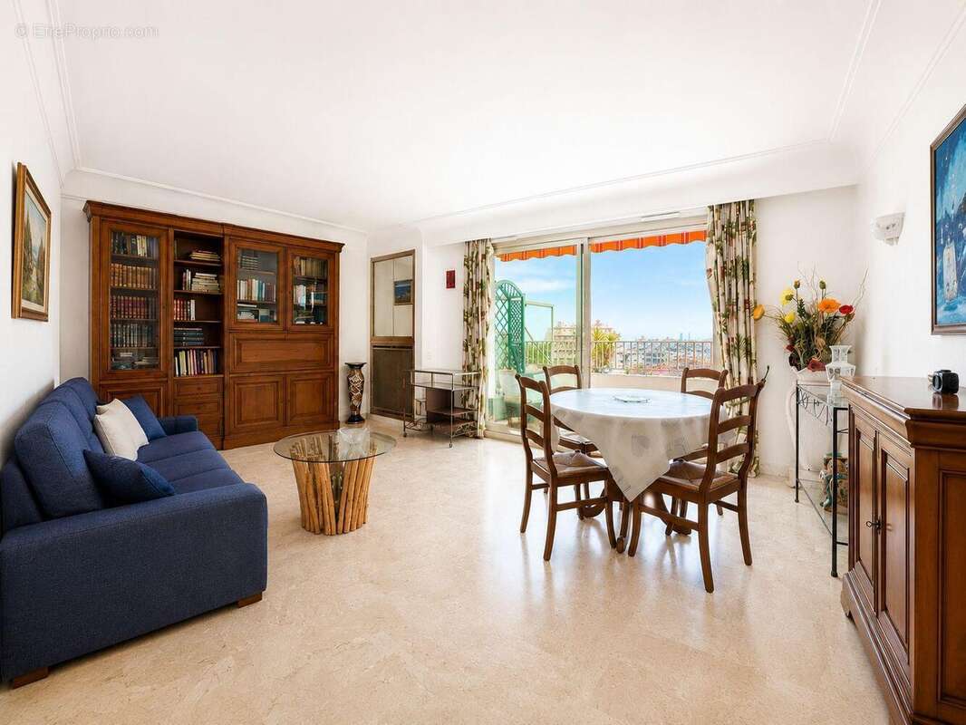   - Appartement à NICE