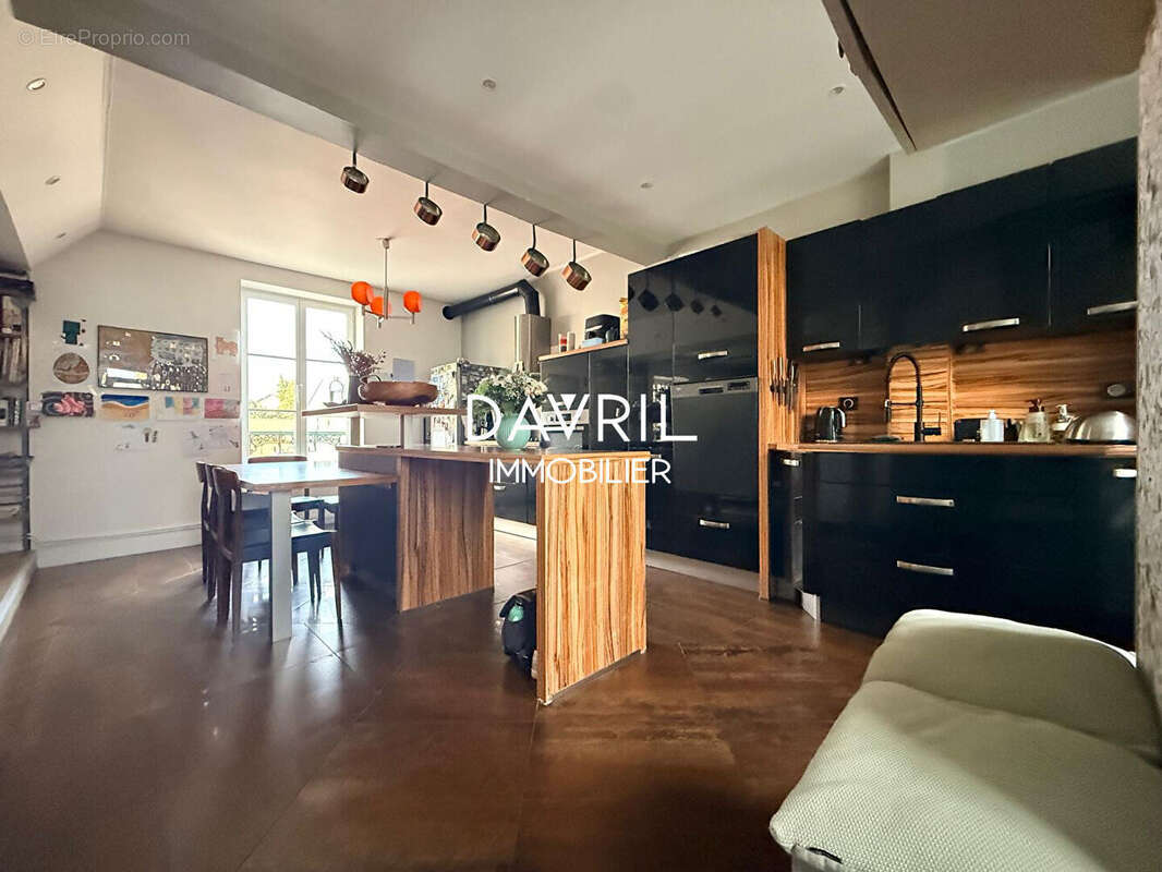 Maison à CONFLANS-SAINTE-HONORINE