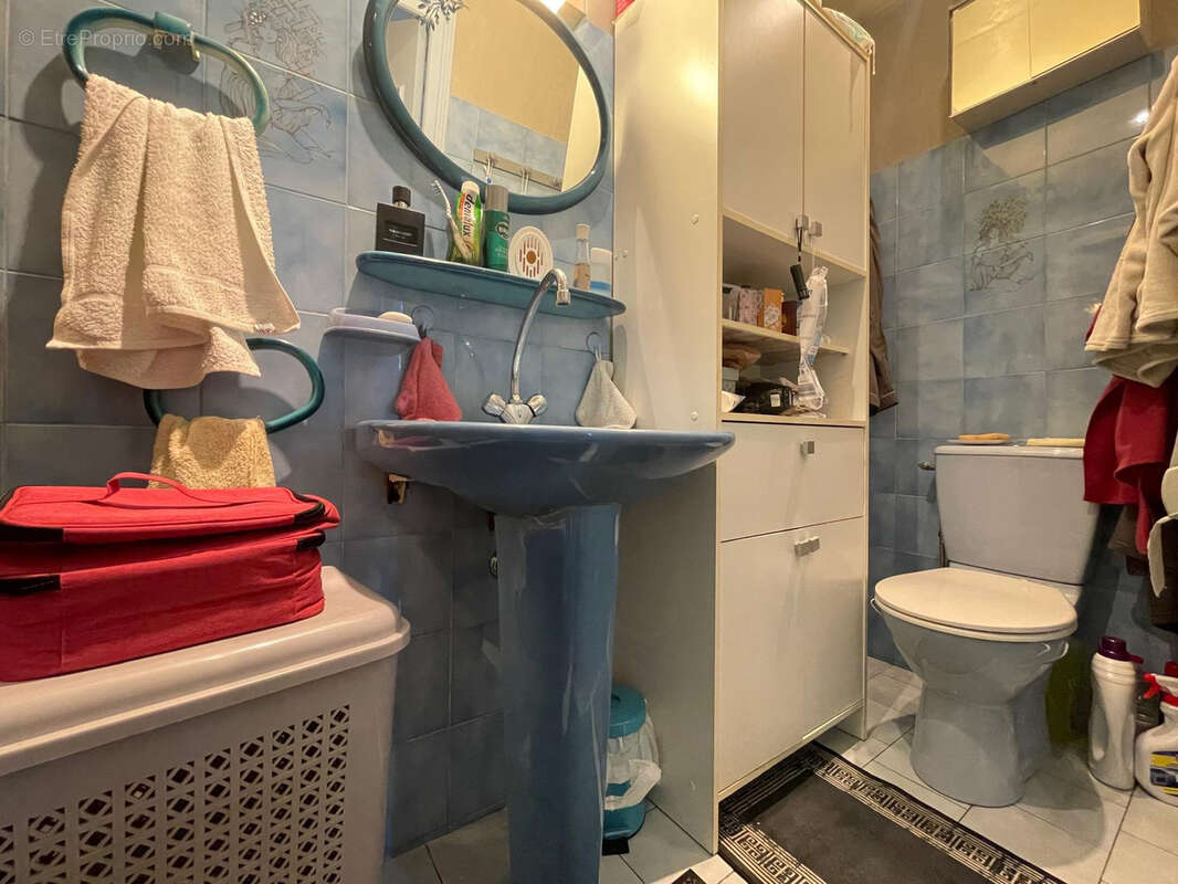 Appartement à LES PAVILLONS-SOUS-BOIS