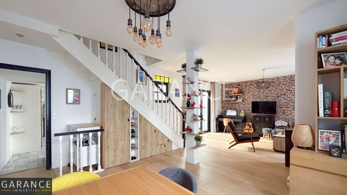 Appartement à PARIS-12E