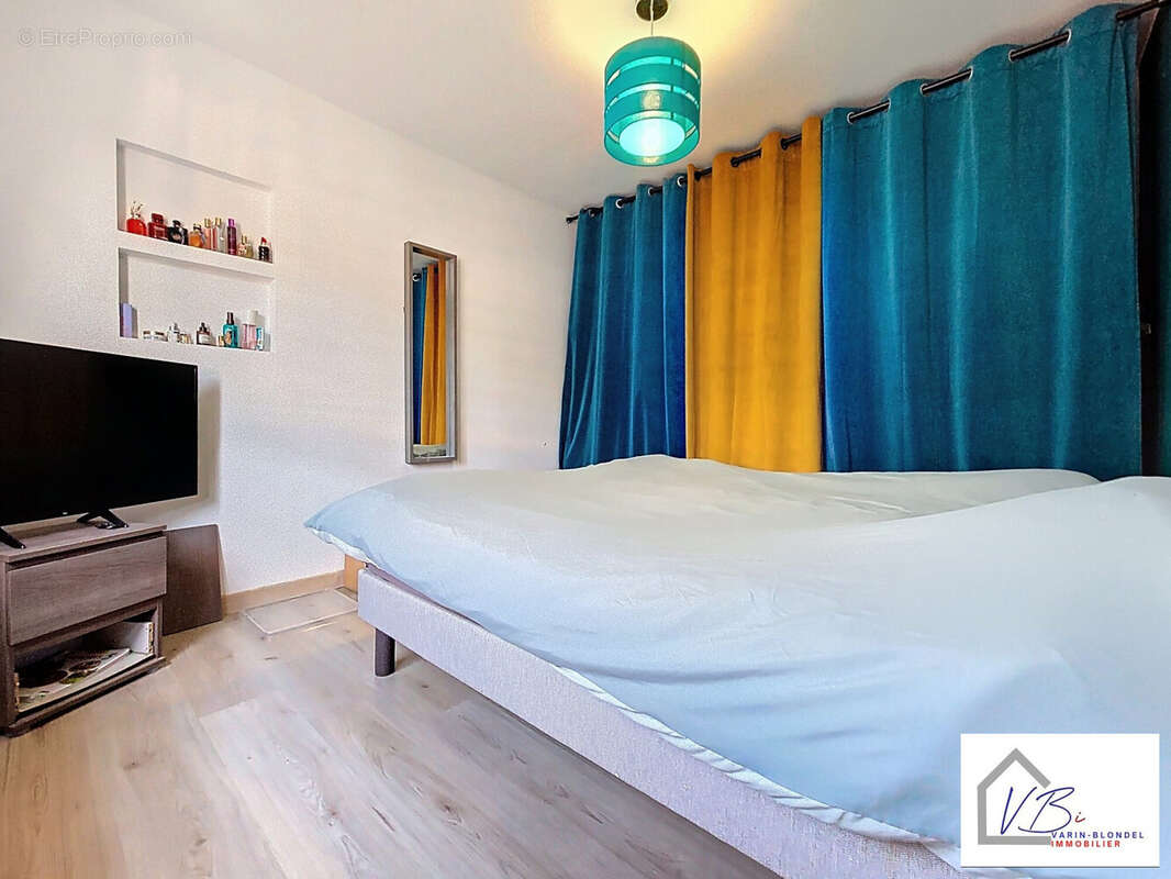 Maison à GRUCHET-LE-VALASSE