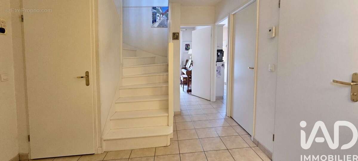 Photo 8 - Maison à BAILLY-ROMAINVILLIERS