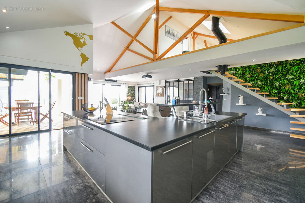 Maison à AIGUEBELETTE-LE-LAC