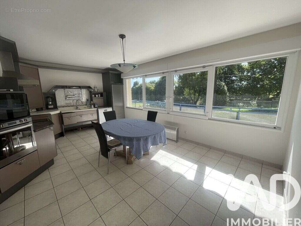 Photo 8 - Maison à SAINT-VRAN