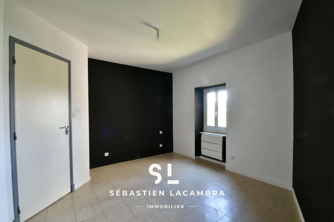 Maison à SAINT-JUERY