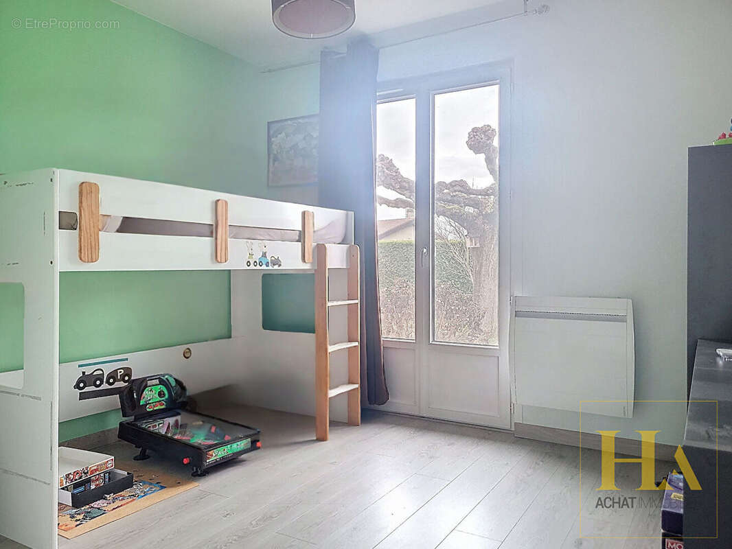 « Posez vos valises ! Maison de plain-pied entièrement rénovée avec piscine » - photo 10
