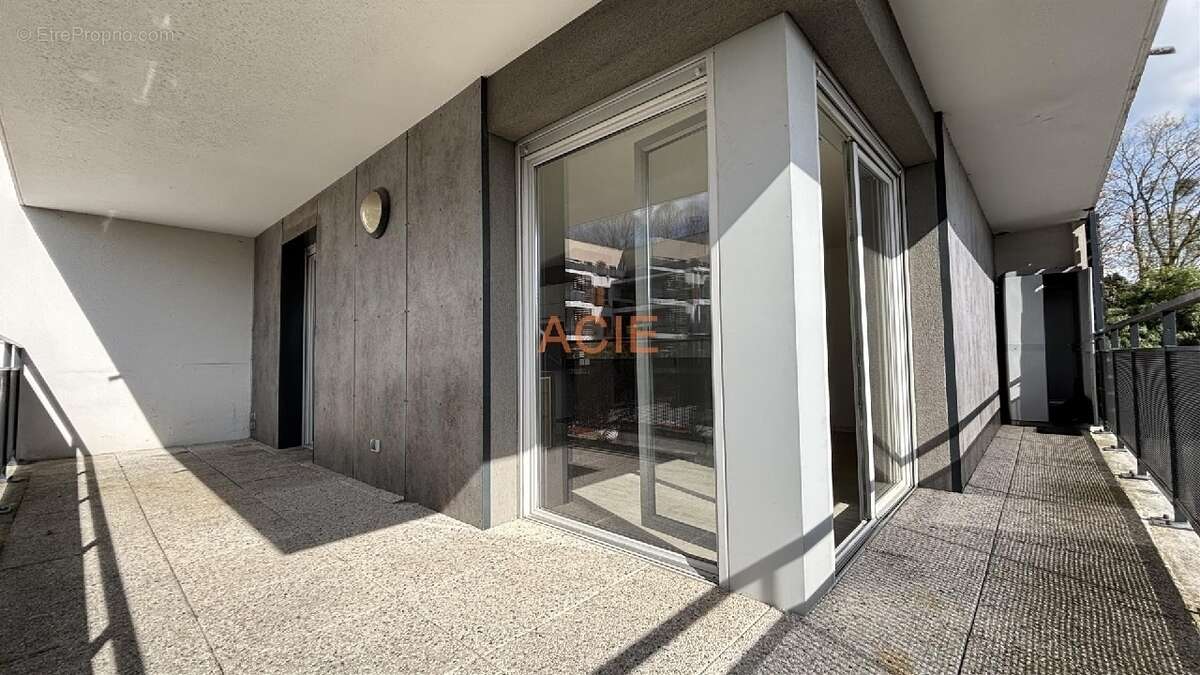 Appartement à LOUVRES