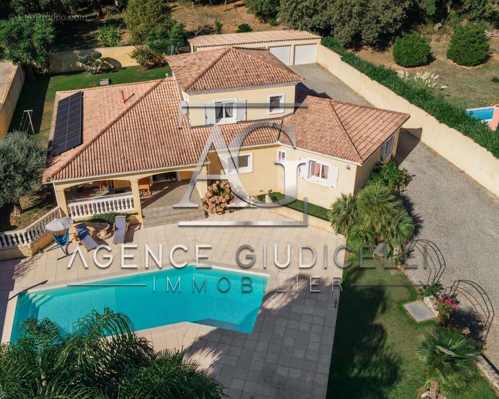 Maison à PRUNELLI-DI-FIUMORBO