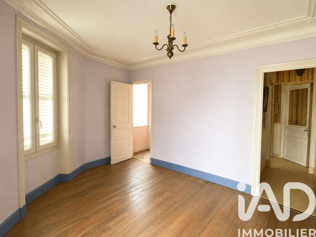 Photo 6 - Appartement à LEVALLOIS-PERRET