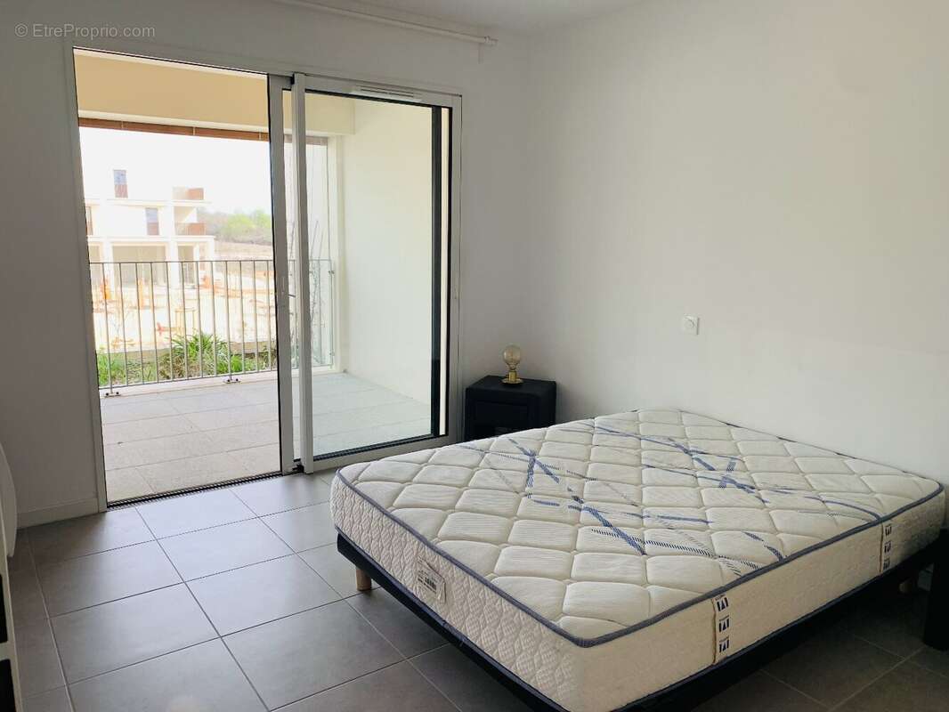 Appartement à MAUGUIO