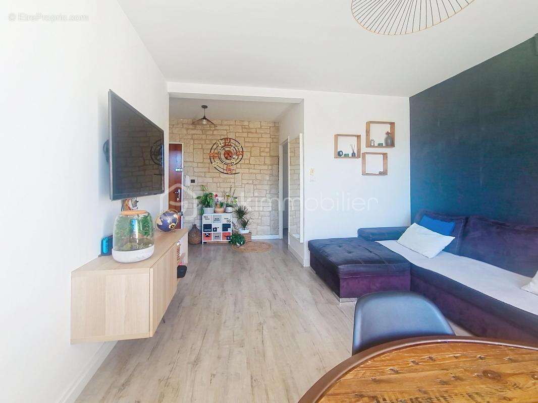 Appartement à ROGNAC