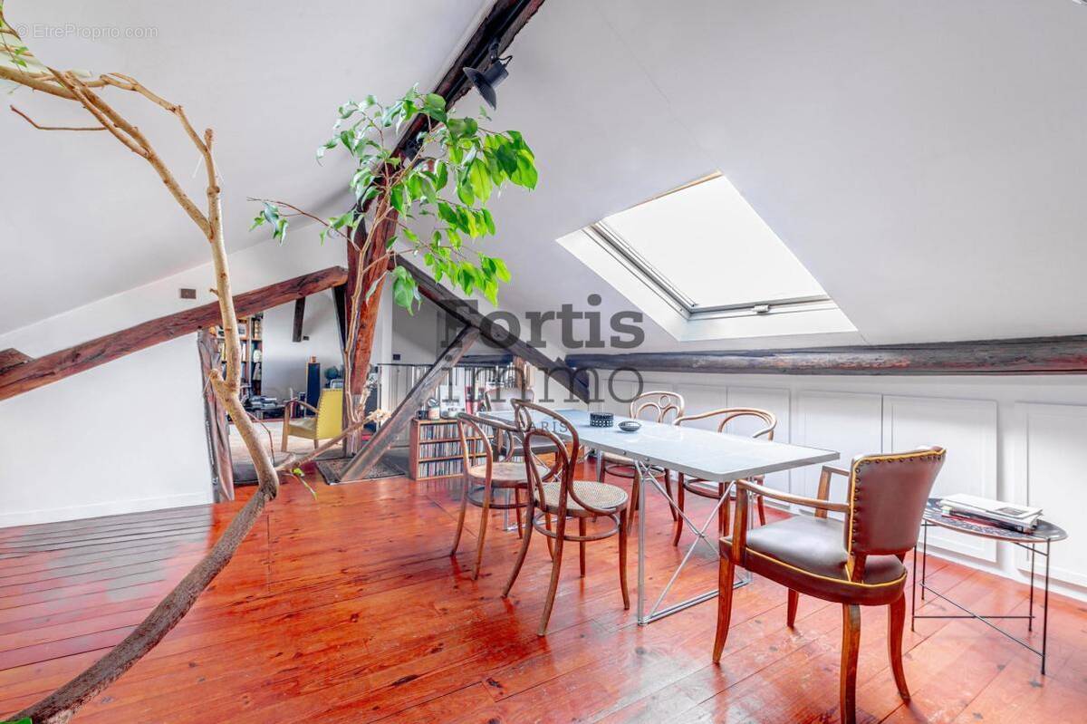 Appartement à PARIS-18E