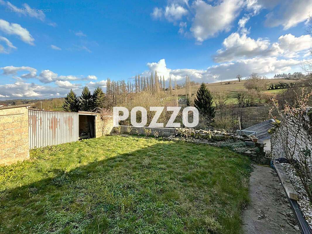 Maison à TESSY-SUR-VIRE