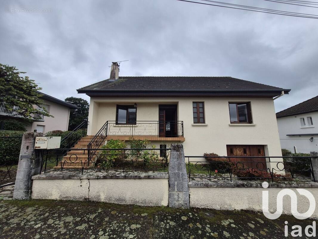 Photo 1 - Maison à MONTLUCON