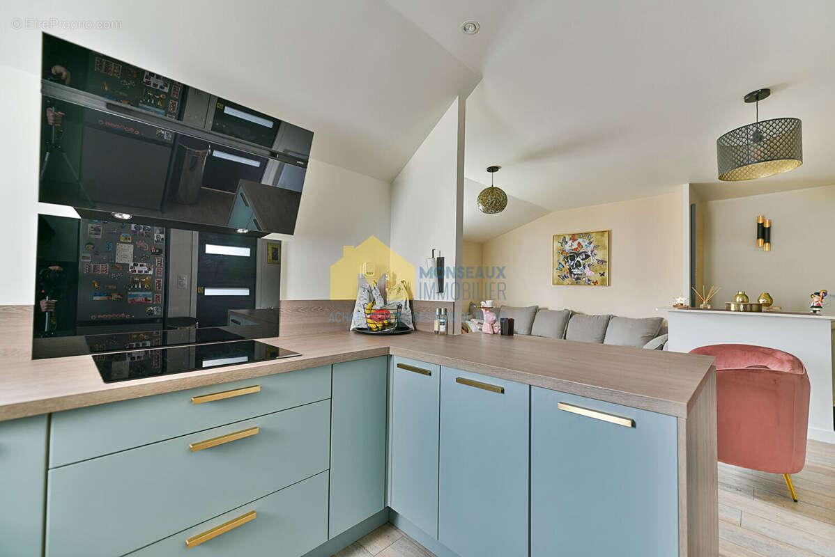 Appartement à SAINTE-GENEVIEVE-DES-BOIS