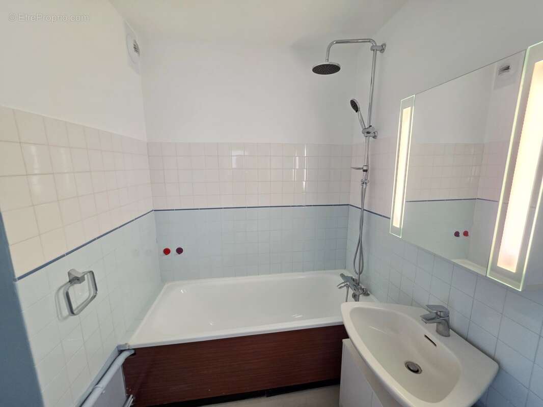 Appartement à vendre 45 pièces RIS ORANGIS (91) - photo 6