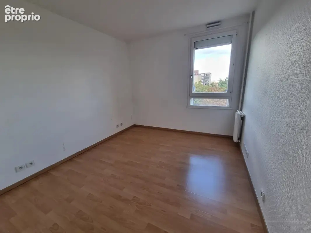 Appt 93.96m2 - 4 chambres   2 PARKINGS   2 BALCONS. - photo 11