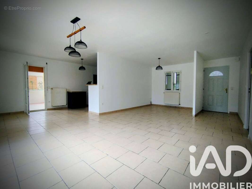 Maison 102 m² à Lavergne  - photo 5
