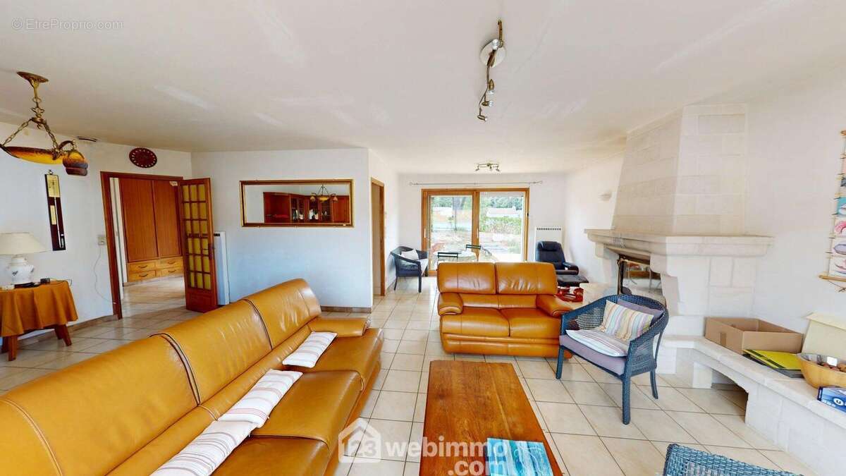 Une pièce de vie très lumineuse - Maison à LA TRANCHE-SUR-MER