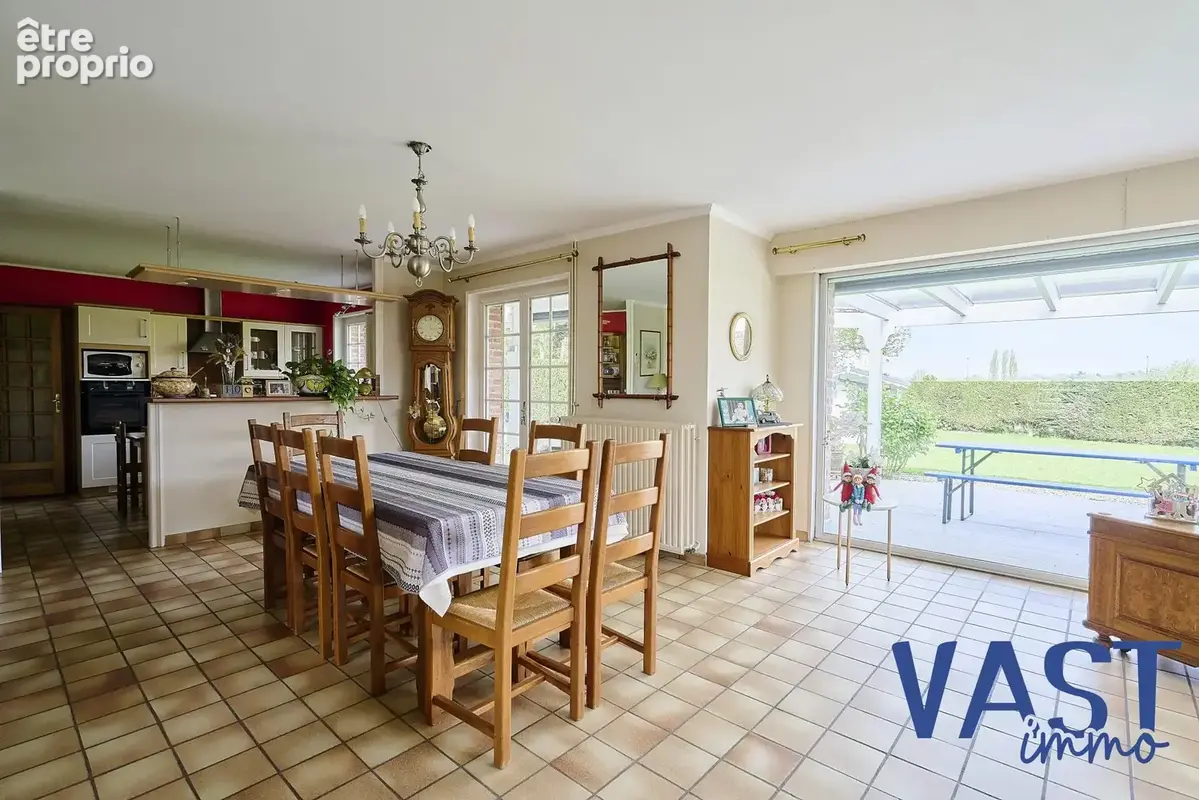Maison 6 pièces 143 m² à vendre à Roncq (59223) - photo 2