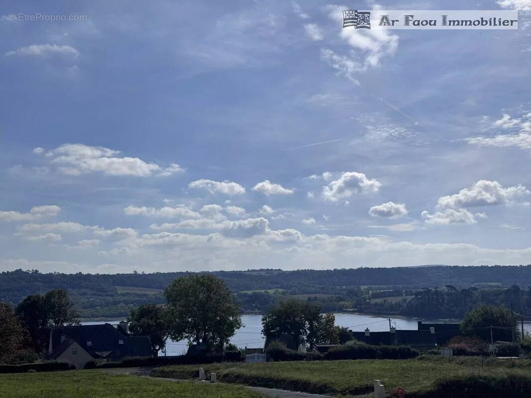 Terrain à LE FAOU