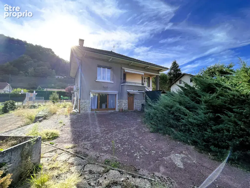 Villa sur sous-sol + garages sur terrain clos - photo 2
