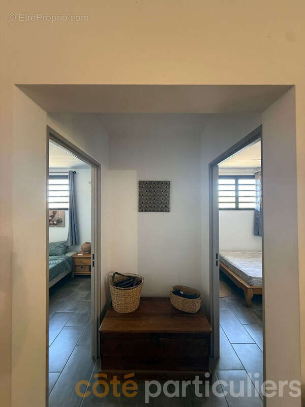 A vendre t4  vide de 71 m² - la saline les bains - photo 10