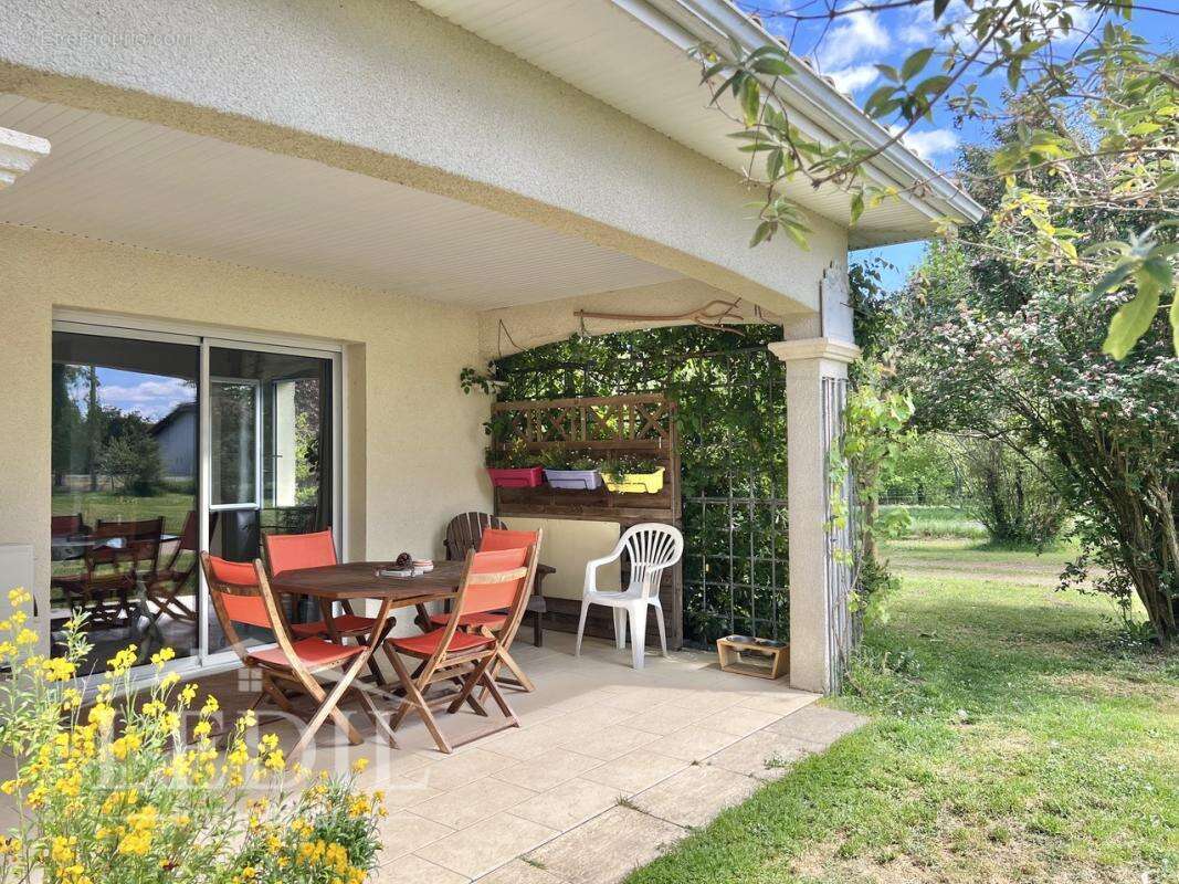 Maison à CASTELJALOUX