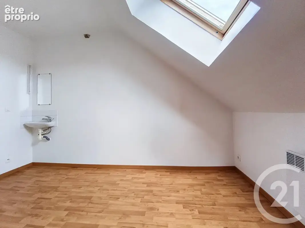Maison 10 pièces 296 m² à vendre à Donnemarie-Dontilly (77520) - photo 14