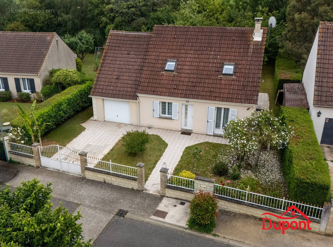 Maison à ROZAY-EN-BRIE