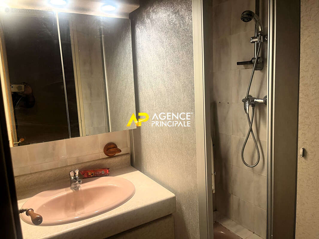 Appartement à SARTROUVILLE