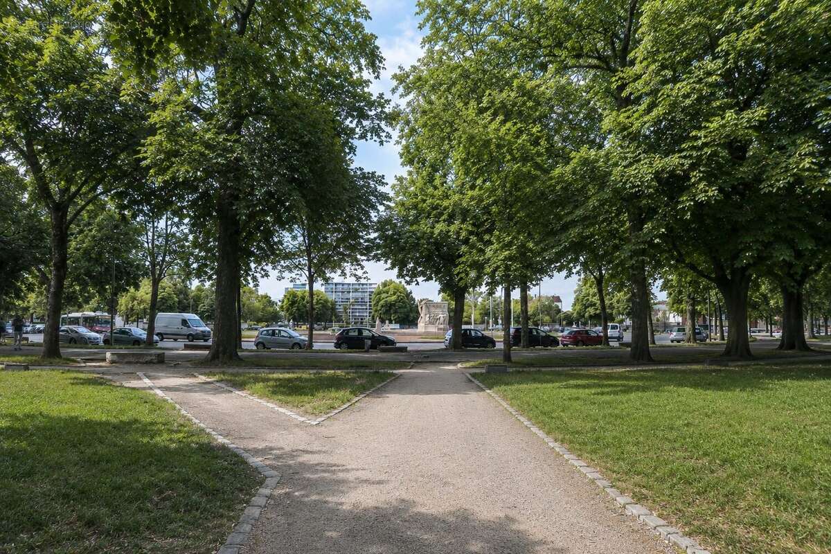 Terrain à DIJON