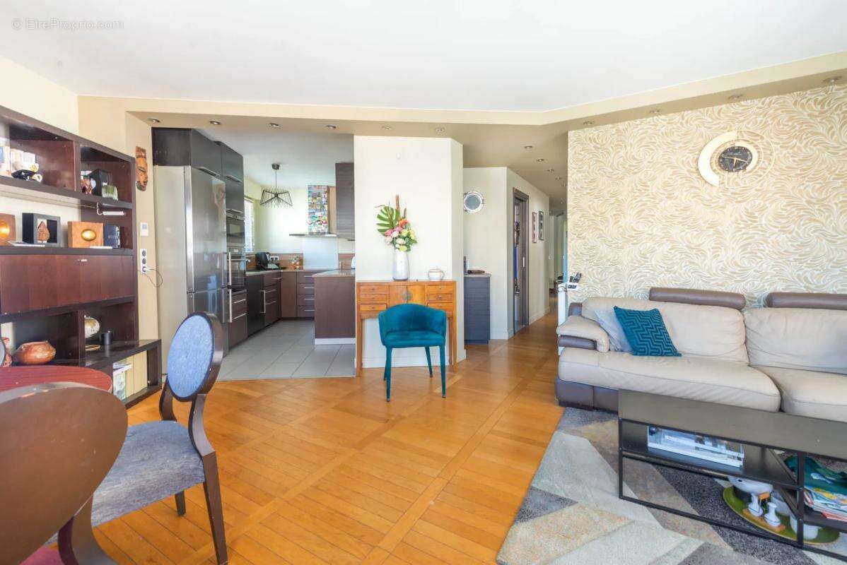 Appartement à ASNIERES-SUR-SEINE