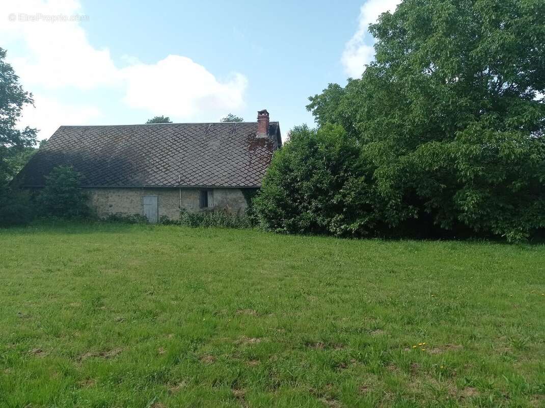 Maison à SAINT-BRISSON