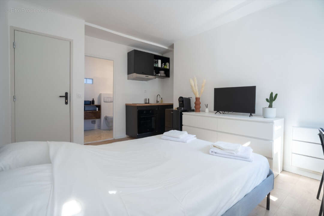Immeuble La Seyne Sur Mer 180 m2, 5 lots loués, 2 greniers - photo 4