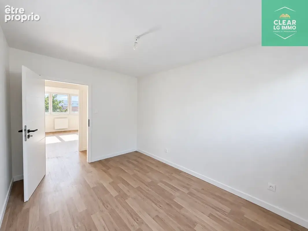 Appartement F5 rénové avec balcon - photo 12