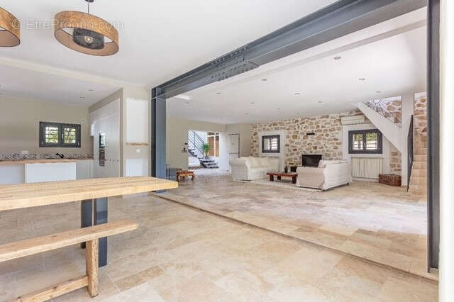 Maison à AIX-EN-PROVENCE