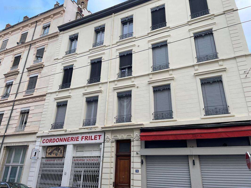 Commerce à LYON-6E