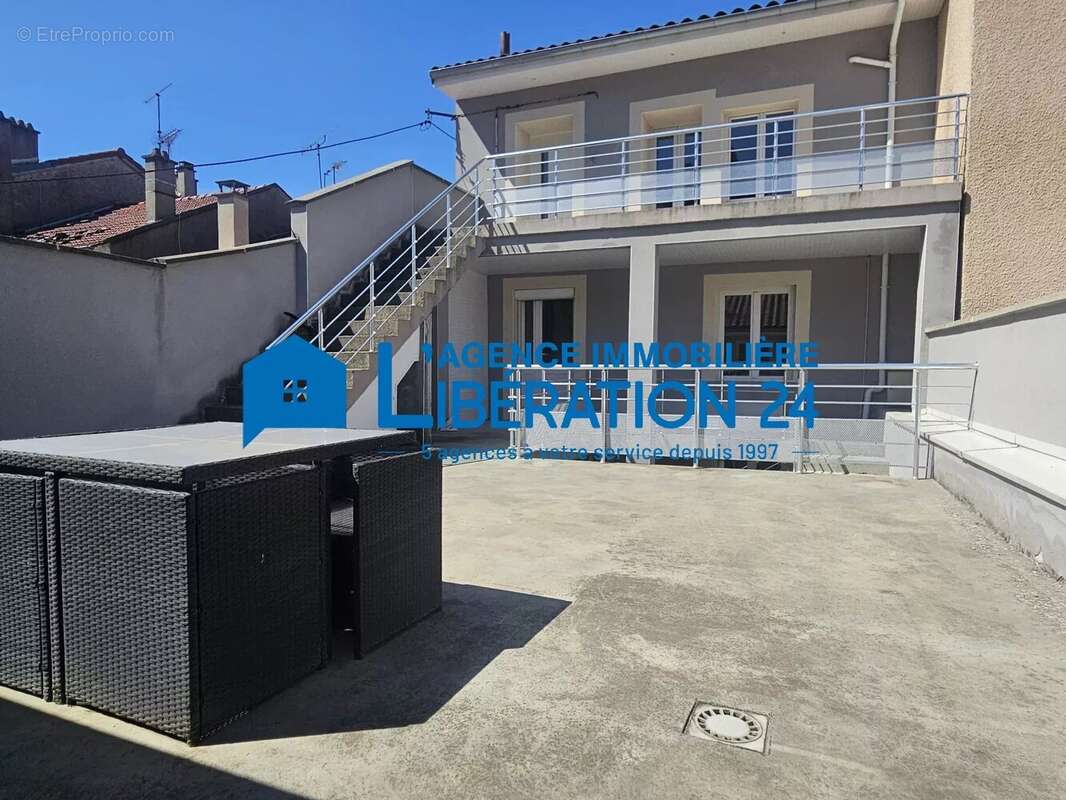 Belle maison de ville à Unieux avec apt indépendant - photo 3
