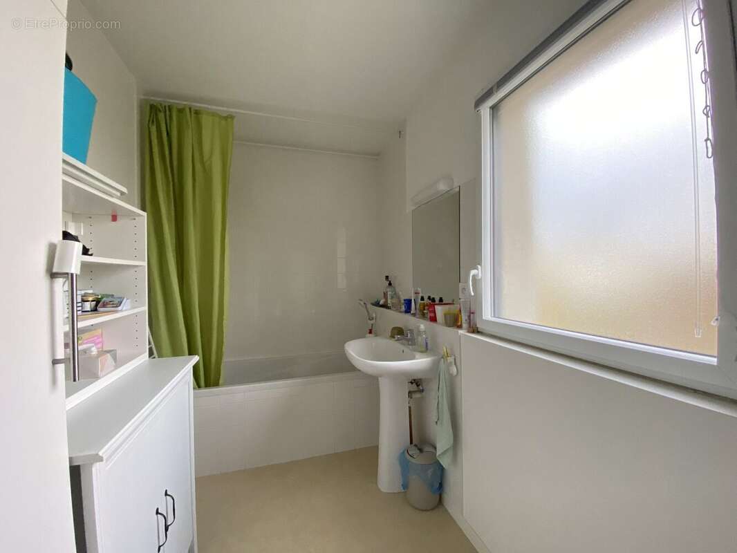 Appartement à LE RHEU