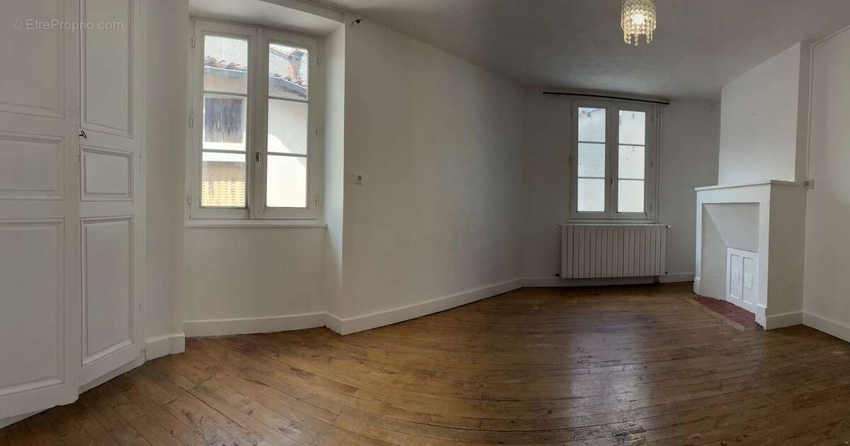 Maison de ville à Montmorillon, idéal pour investisseurs - photo 6