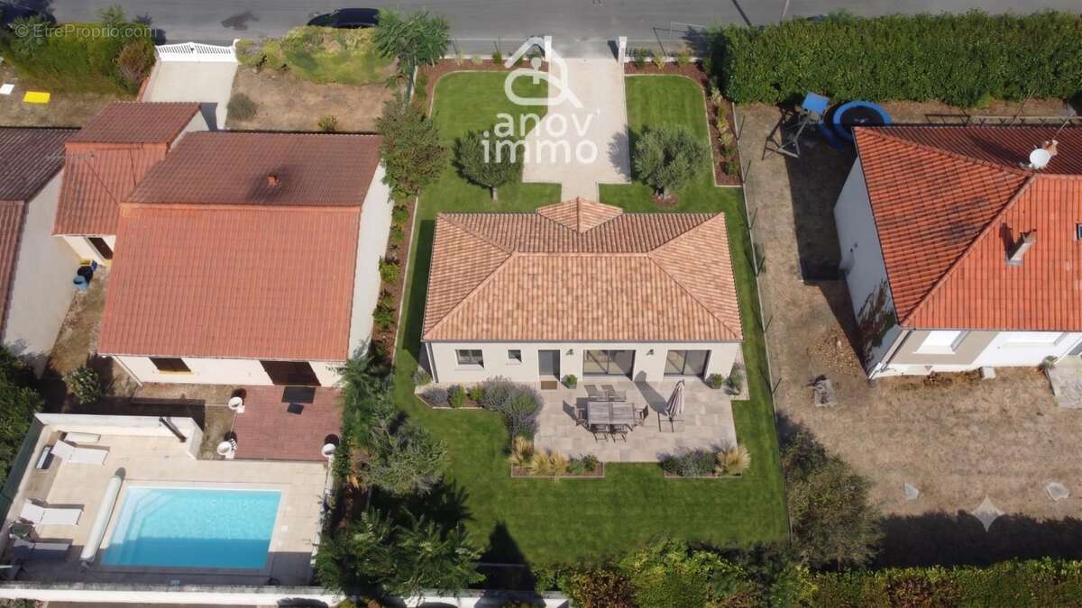 Chasseneuil du poitou (86360) - terrain constructible borné - photo 5