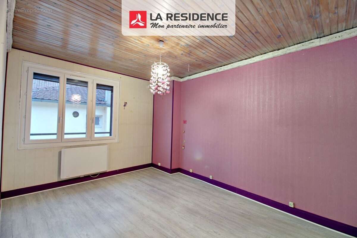 Maison à LES MUREAUX