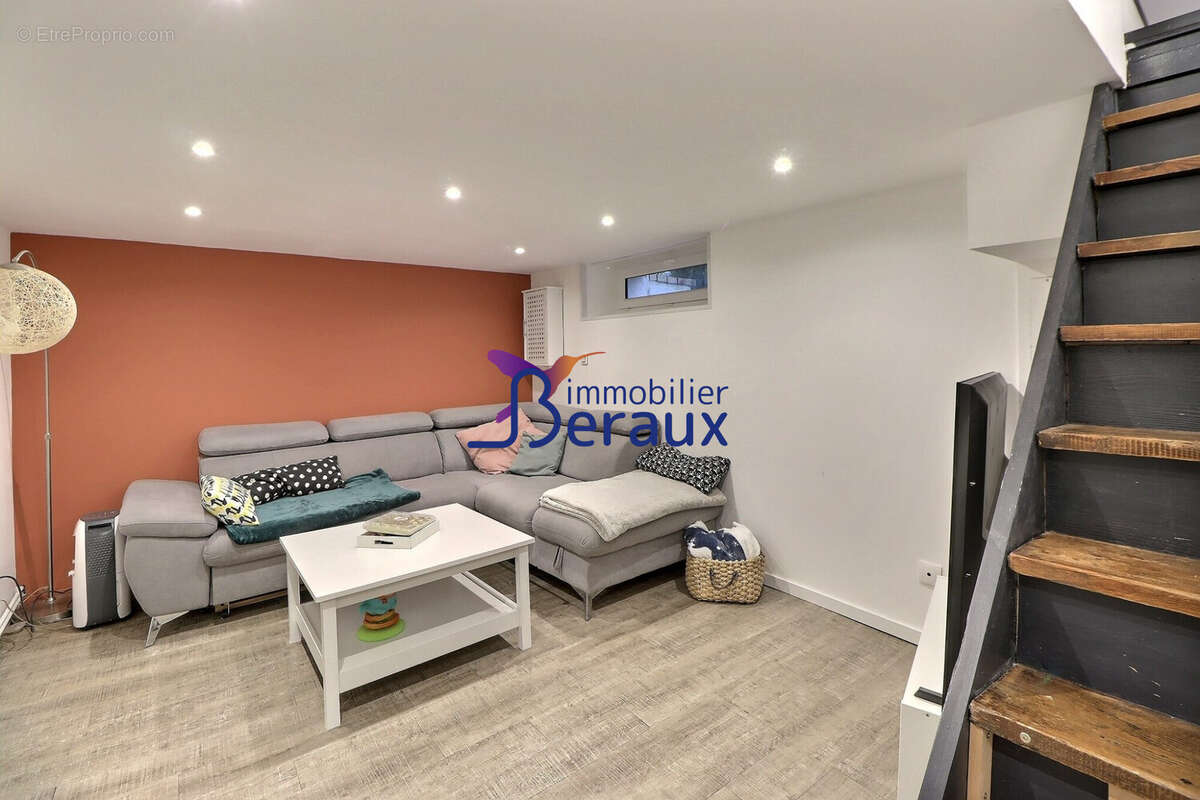 Maison à SAINT-PIERRE-DE-VARENGEVILLE