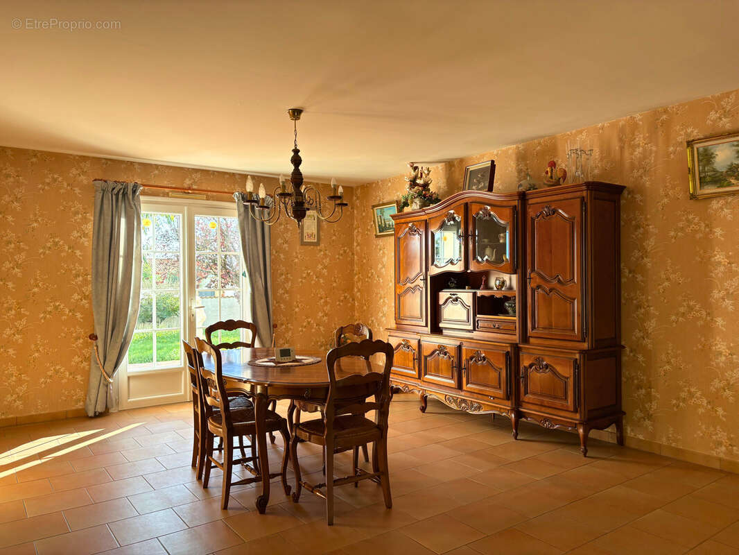 Maison à CHATEAUBERNARD